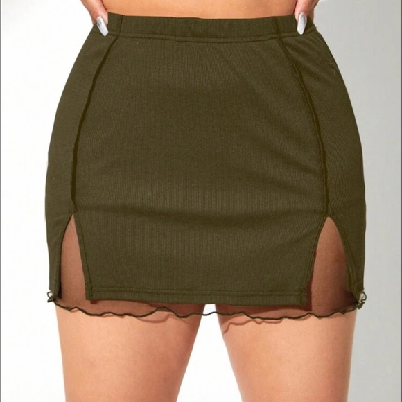 SHEIN Army Green Skirt size 1x - Picture 1 of 5